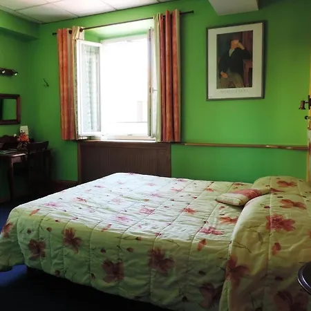 Hotel De Provence 2*