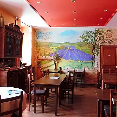 Hotel De Provence