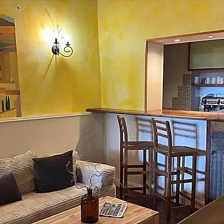 De Provence Hotel
