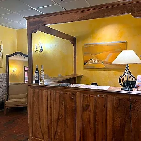 De Provence Hotel